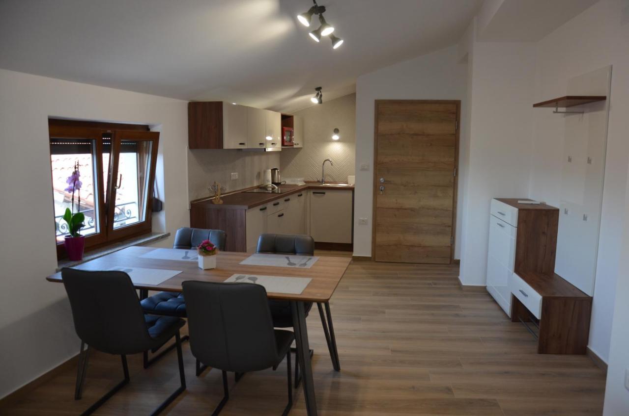 Apartmaji Tanto Malovse Crnice ภายนอก รูปภาพ