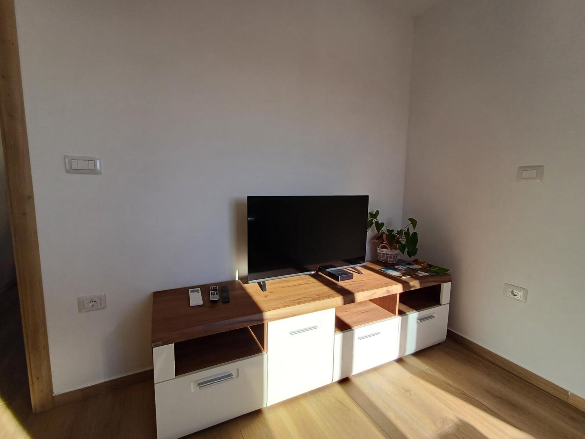Apartmaji Tanto Malovse Crnice ภายนอก รูปภาพ
